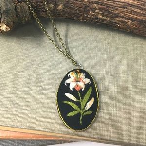 Oval Hand Embroidered White Lily Pendant Necklace